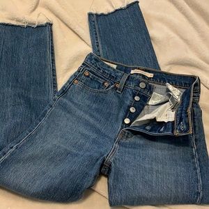 Levi’s Wedgie Straight